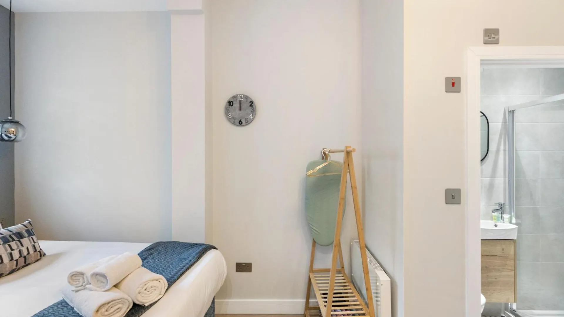 Apartment Sleek And Cozy - Modern Studio Retreat London