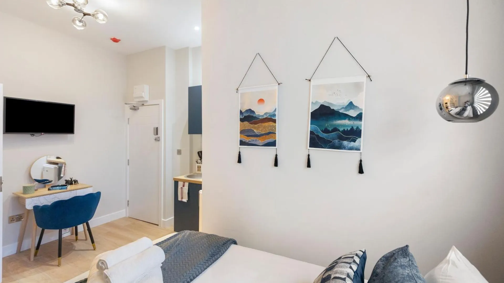 Appartamento Sleek And Cozy - Modern Studio Retreat Londra